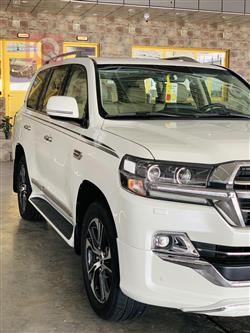 تۆیۆتا لاند کروزەر